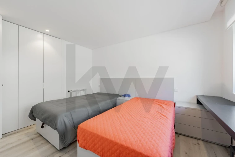 Apartamento T3 para Arrendamento em Arvore Foto 8