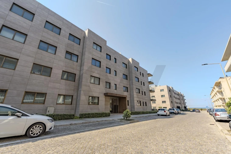 Apartamento T3 para Arrendamento em Arvore Foto 23