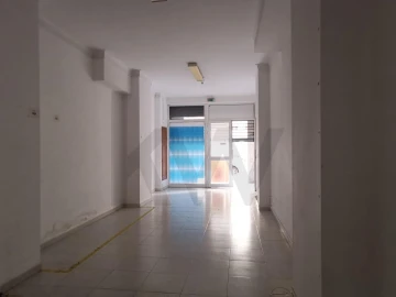 Loja para Arrendamento em Carnaxide e Queijas