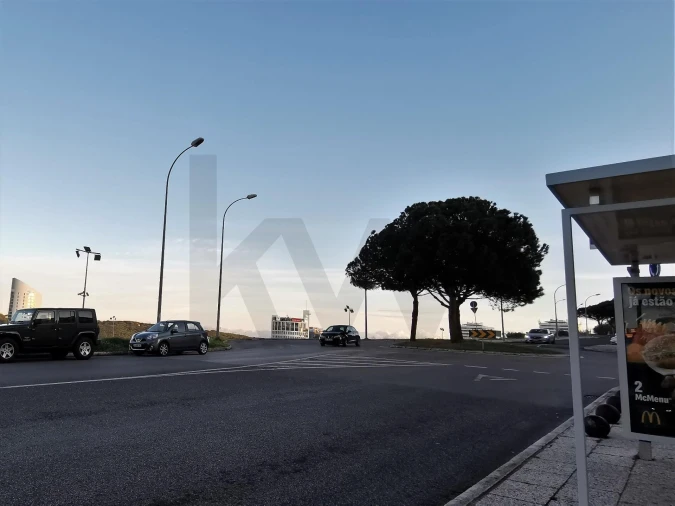 Loja para Arrendamento em Carnaxide e Queijas Foto 16