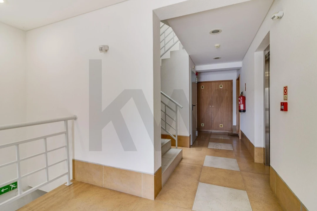 Apartamento T3 para Venda em Alcabideche Foto 32