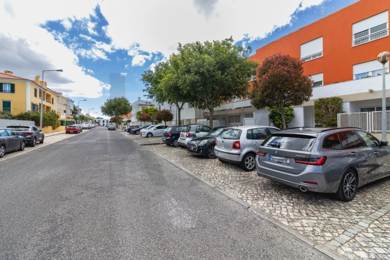 Apartamento T3 para Venda em Alcabideche Foto 34