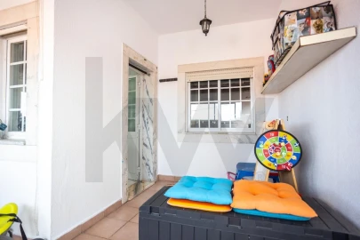 Apartamento T2 para Venda em Palhais e Coina