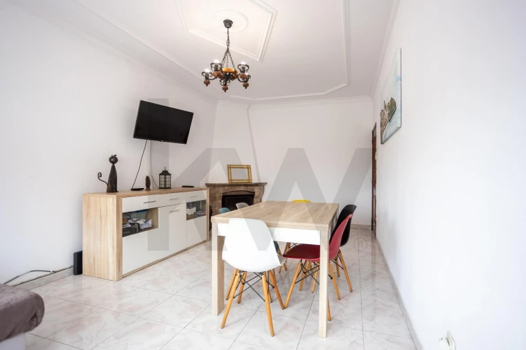 Apartamento T2 para Venda em Palhais e Coina Foto 17