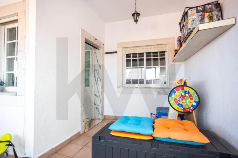 Apartamento T2 para Venda em Palhais e Coina Foto 12