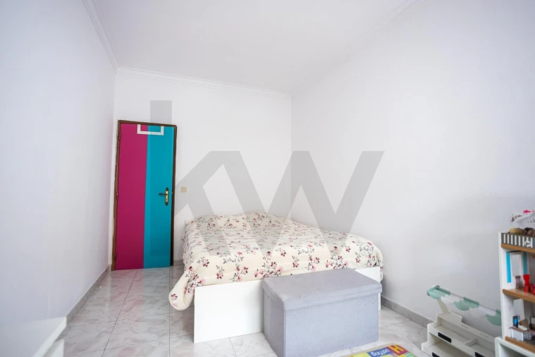 Apartamento T2 para Venda em Palhais e Coina Foto 21