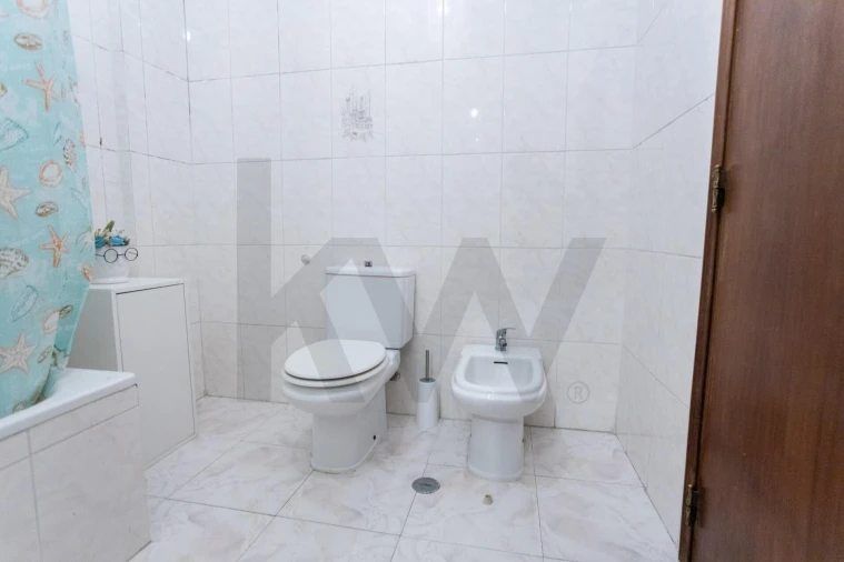 Apartamento T2 para Venda em Palhais e Coina Foto 28