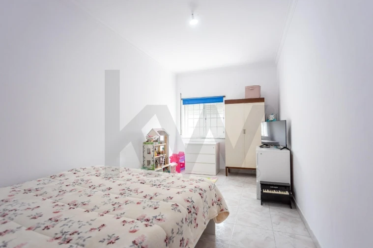 Apartamento T2 para Venda em Palhais e Coina Foto 19