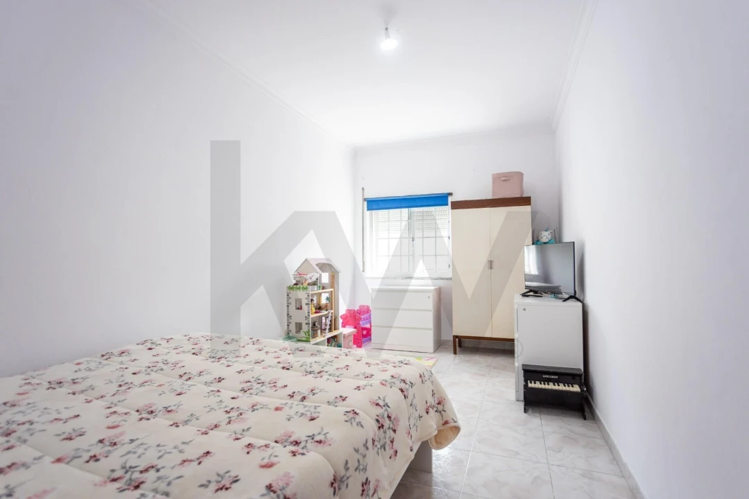Apartamento T2 para Venda em Palhais e Coina Foto 19