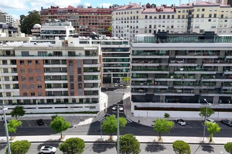 Loja para Arrendamento em São Domingos de Benfica Foto 27