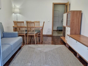 Apartamento T1 para Arrendamento em Oeiras e São Julião da Barra, Paço de Arcos e Caxias
