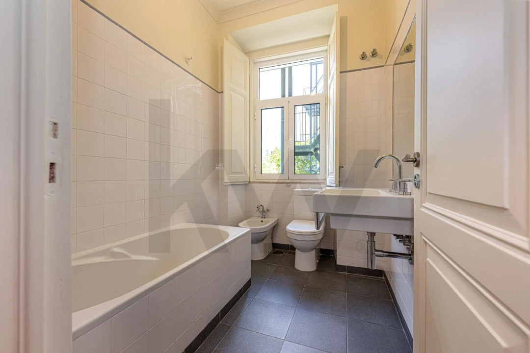 Apartamento T2 para Venda em Campo de Ourique Foto 25