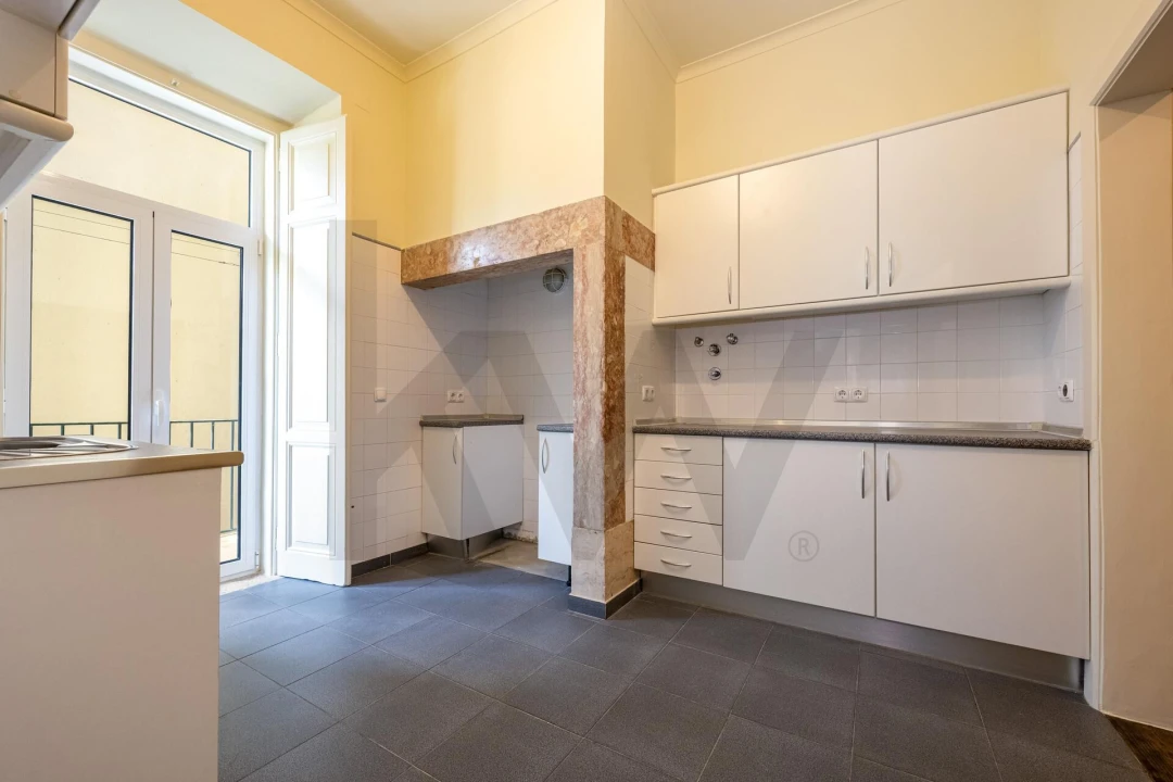 Apartamento T2 para Venda em Campo de Ourique Foto 26
