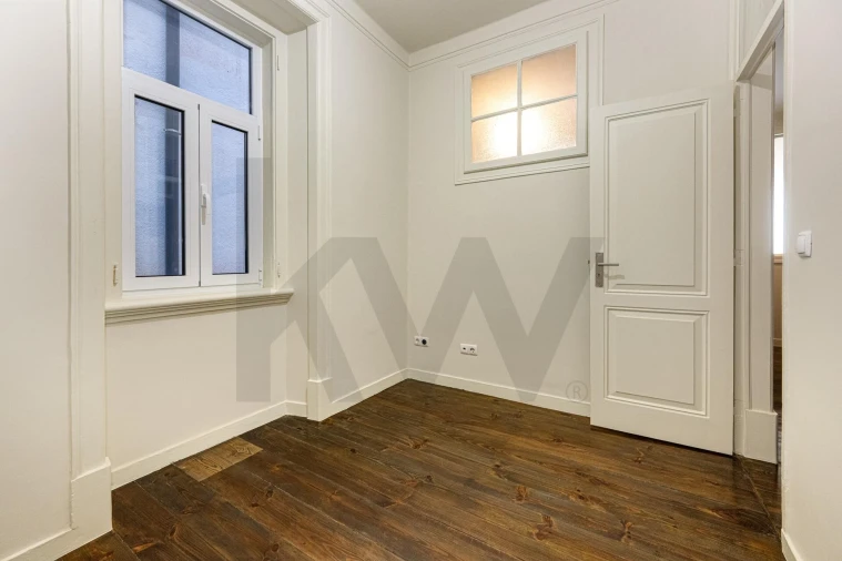 Apartamento T3 para Venda em Campo de Ourique Foto 17