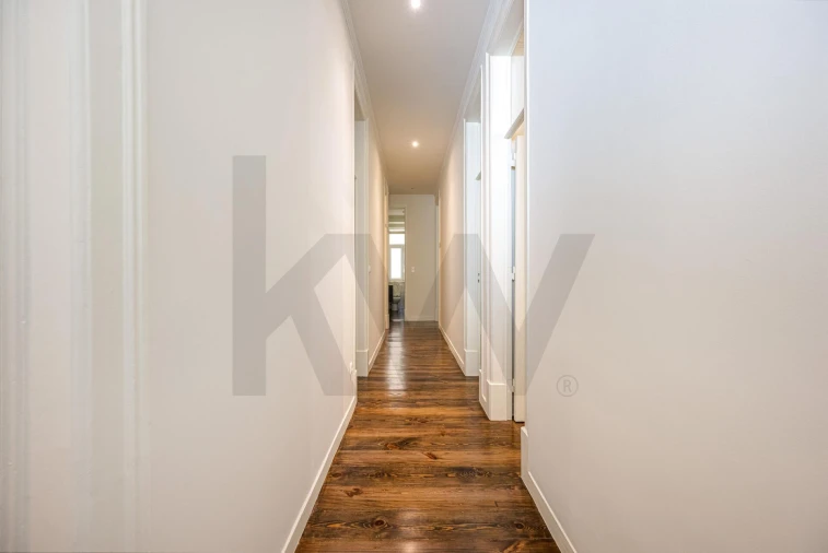 Apartamento T3 para Venda em Campo de Ourique Foto 25