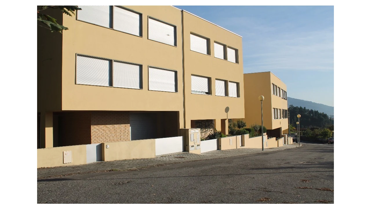 Terreno para Venda em Paço Foto 3