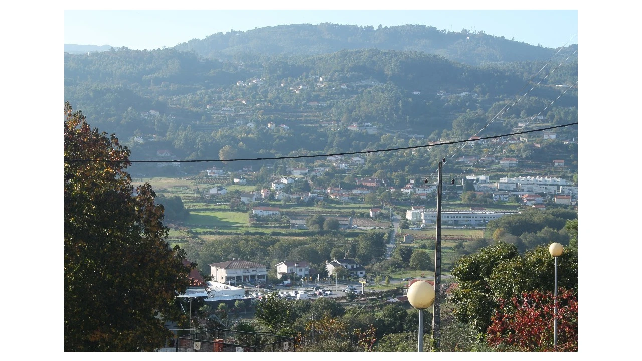 Terreno para Venda em Paço Foto 2