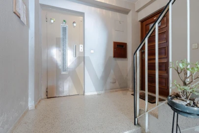 Apartamento T1 para Venda em Mafamude e Vilar do Paraíso