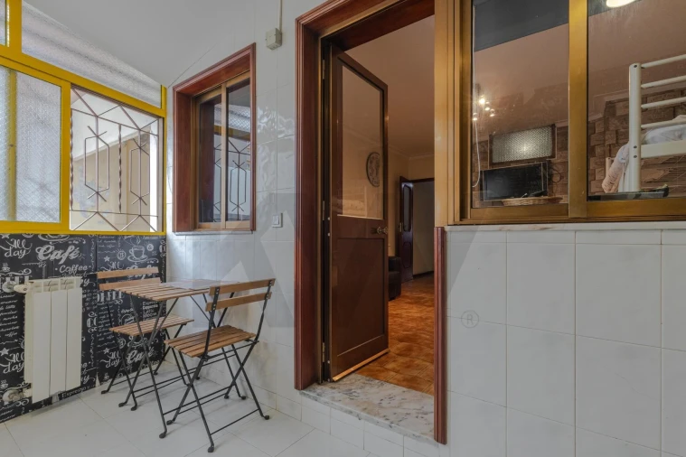 Apartamento T1 para Venda em Mafamude e Vilar do Paraíso Foto 14