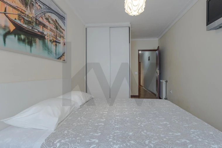 Apartamento T1 para Venda em Mafamude e Vilar do Paraíso Foto 4