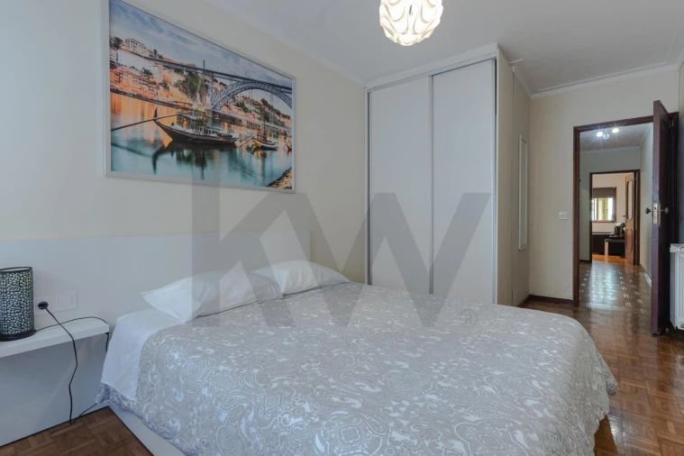 Apartamento T1 para Venda em Mafamude e Vilar do Paraíso Foto 2