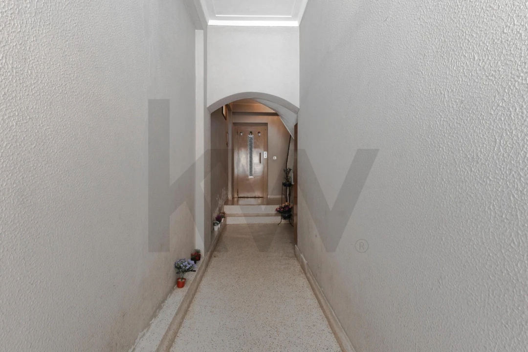 Apartamento T1 para Venda em Mafamude e Vilar do Paraíso Foto 21