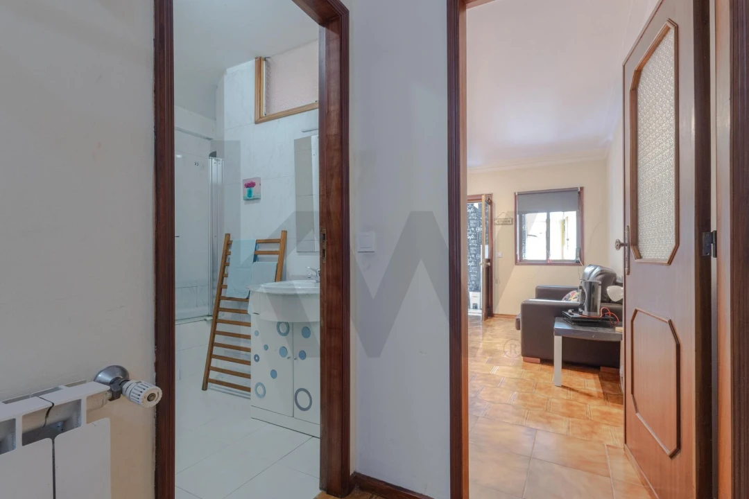 Apartamento T1 para Venda em Mafamude e Vilar do Paraíso Foto 9