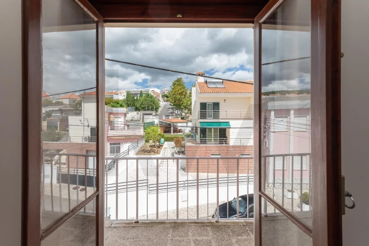 Apartamento T3 para Venda em Santo Antão e São Julião do Tojal Foto 18
