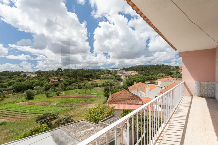 Apartamento T3 para Venda em Santo Antão e São Julião do Tojal Foto 8
