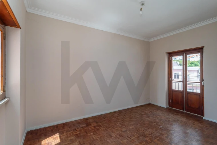 Apartamento T3 para Venda em Santo Antão e São Julião do Tojal Foto 15