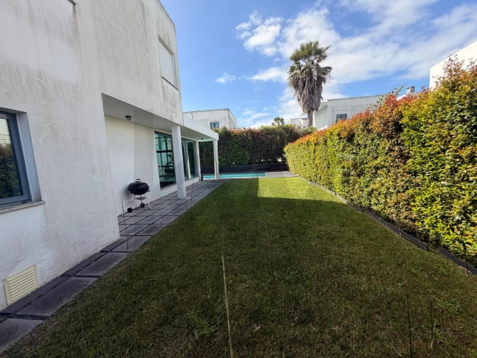 Moradia T3 para Venda em Quinta do Anjo Foto 38
