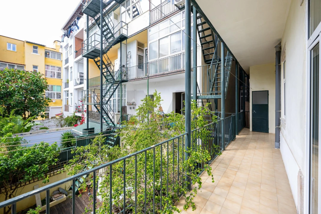 Apartamento T2 para Venda em Campo de Ourique Foto 39