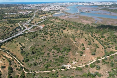 Quinta T3 para Venda em Estômbar e Parchal