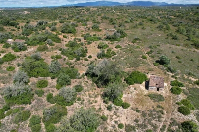 Quinta T3 para Venda em Estômbar e Parchal