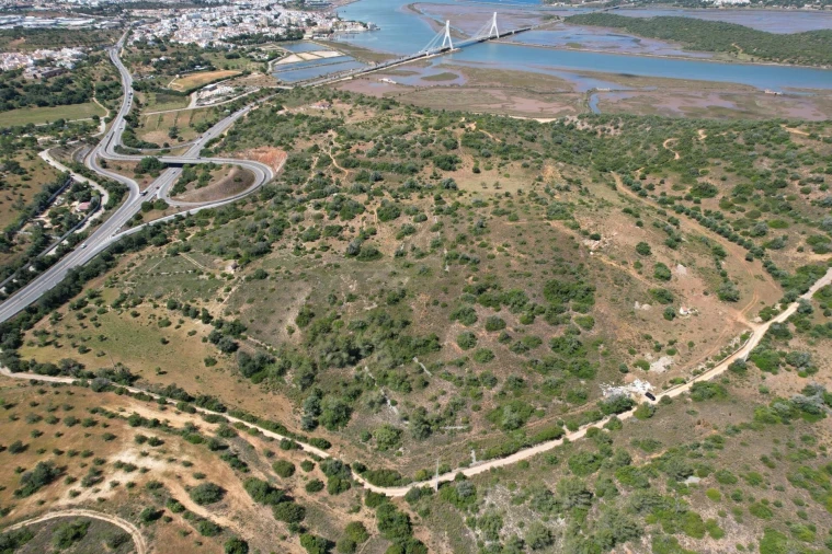 Quinta T3 para Venda em Estômbar e Parchal Foto 10