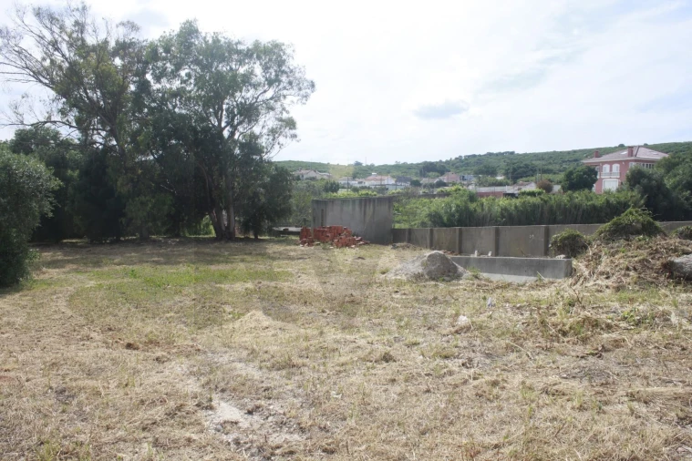 Terreno para Venda em Santo Antão e São Julião do Tojal Foto 4