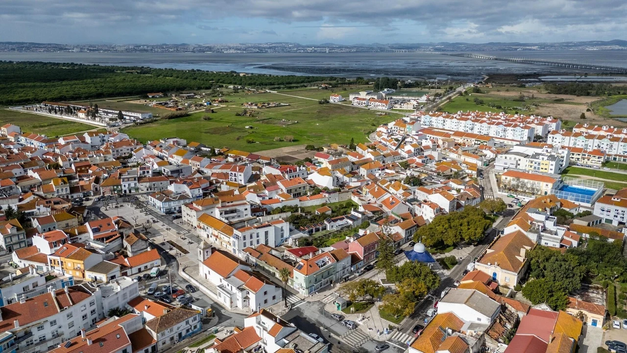 Prédio para Venda em Samouco Foto 16