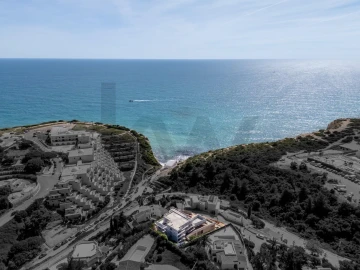 Moradia T4 para Venda em Lagoa e Carvoeiro