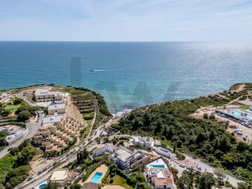 Moradia T4 para Venda em Lagoa e Carvoeiro