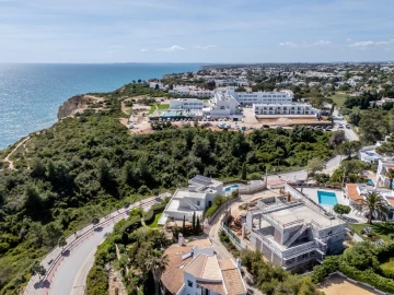 Moradia T4 para Venda em Lagoa e Carvoeiro