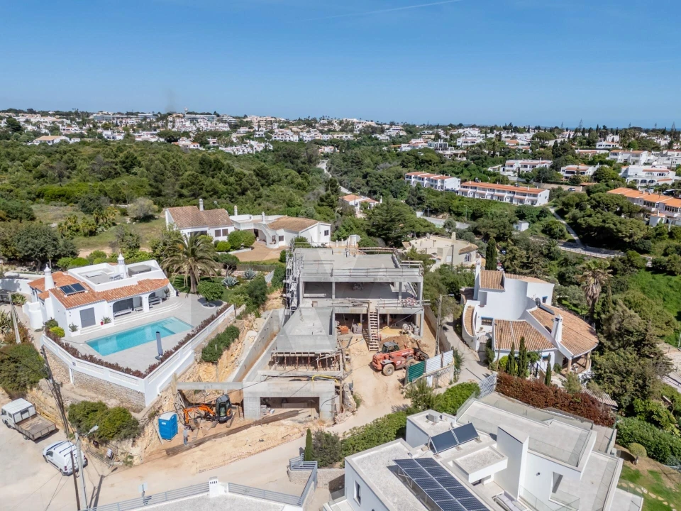 Moradia T4 para Venda em Lagoa e Carvoeiro Foto 31
