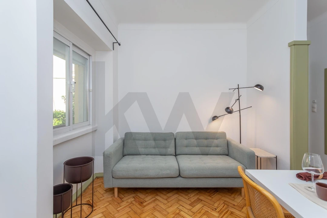 Apartamento T2 para Arrendamento em Alvalade Foto 6