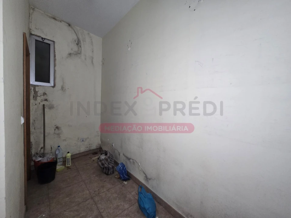Prédio para Venda em Guarda Foto 9