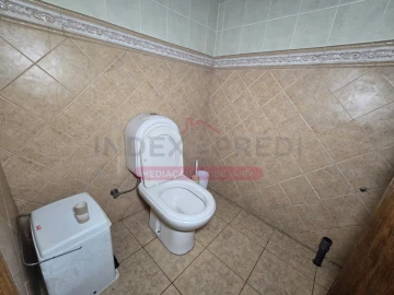 Prédio para Venda em Guarda