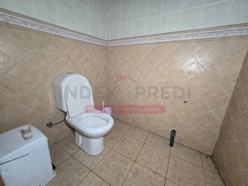 Prédio para Venda em Guarda