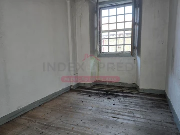 Moradia T10 para Venda em Guarda