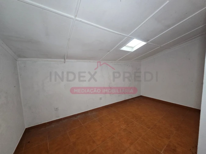 Moradia T10 para Venda em Guarda Foto 85