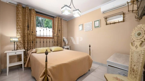 Moradia T6 para Venda em Almancil
