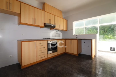 Apartamento T2 para Venda em Sé Nova, Santa Cruz, Almedina e São Bartolomeu
