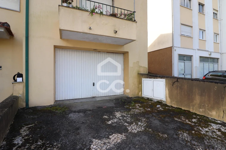 Apartamento T2 para Venda em Sé Nova, Santa Cruz, Almedina e São Bartolomeu Foto 12